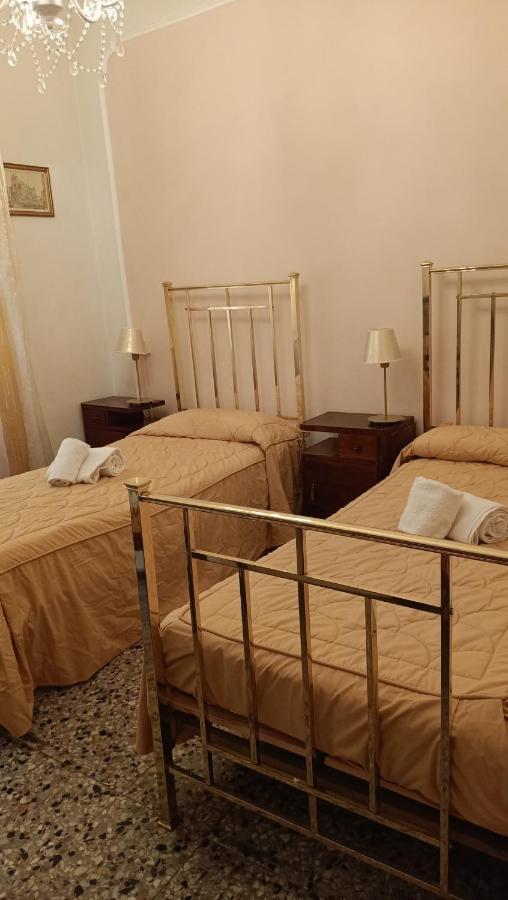 Relais Corso Storico Bed and Breakfast Pisa Exterior foto